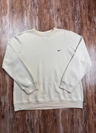 Sweat crewneck Nike vintage solo swoosh beige logo brodé | Taille M, marca: Nike, estado: Muito bom, tamanho: M, €32.00, €34.30 inclui Proteção do Comprador