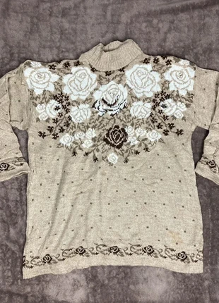 Pull col roulé Beige avec motif Roses Vintage, merk: Vintage Dressing, staat: Veelgebruikt, maat: L / 40 / 12, € 9,00, € 10,15 inclusief Kopersbescherming Pro