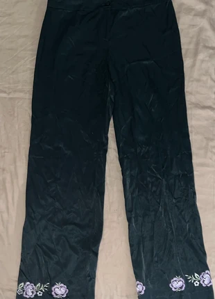 Pantalon capri satin noir brodé fleurs – Vintage 2000’s ultra cute – Taille 40 (M/L), condition: Very good, size: One size, €5.00, €5.95 includes Buyer Protection