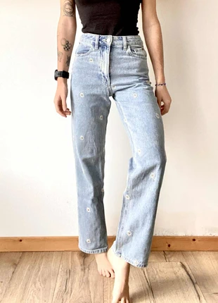 Jean Bizzbee en taille 32 - Satisfaisant, marke: Bizzbee, zustand: Zufriedenstellend, größe: XXS / 32 / 4, 1,20 €, 1,96 € beinhaltet Vinted-Käuferschutz Pro