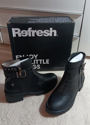 Bottines boots noir studs clous argentés Refresh pointure 39 confortable femme Oldmoney, brand: Refresh, condition: New without tags, size: 39, €32.00, €34.30 includes Buyer Protection
