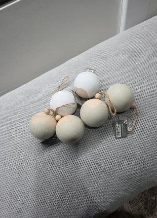 Lot de 6 boules de Noël bois & peinture mate – Neuf, merk: Deco, staat: Heel goed, € 3,70, € 4,59 inclusief Kopersbescherming