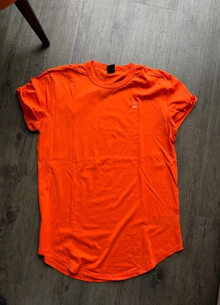 Oranje Gstar tshirt maat L, merk: G-Star RAW, staat: Nieuw zonder prijskaartje, maat: L, € 7,00, € 8,05 inclusief Kopersbescherming