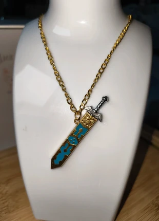 Zelda collier épée mastersword, marque: Nintendo, état: Très bon état, 6,90 €, 7,95 € Protection acheteurs (Pro) incluse