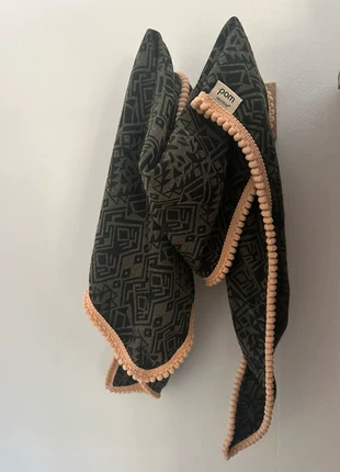 POM Amsterdam sjaal, merk: POM Amsterdam, staat: Heel goed, € 18,00, € 19,60 inclusief Kopersbescherming