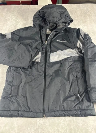 Doudoune Columbia enfant 14/16 ans – Noir & gris, marke: Columbia, zustand: Sehr gut, größe: 14 Jahre / 164, 33,00 €, 35,35 € inklusive Vinted-Käuferschutz