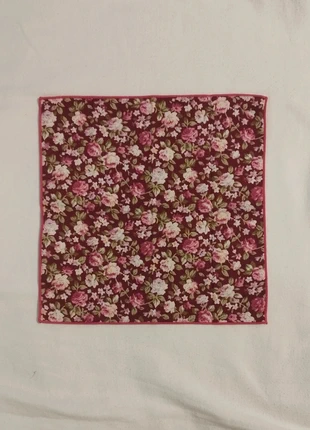 🌹 Fazzolettino Decorativo – Rose su Borgogna 🌸, marque: Accessorize, état: Neuf sans étiquette, 1,00 €, 1,75 € Protection acheteurs incluse