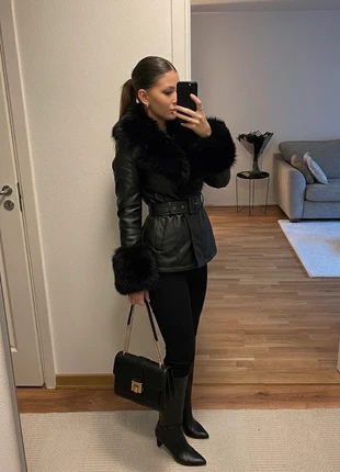 Veste cintrée noir avec col et manches en fausse fourrure, brand: Vintage Dressing, condition: New without tags, size: S / 36 / 8, €140.00, €147.70 includes Buyer Protection