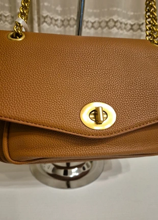 Borsa marrone effetto martellato con dettagli dorati – Eleganza calda e sofisticata, brand: Phil Firenze, condizioni: Nuovo con cartellino, €10.00, €11.20 include la Protezione acquisti Pro