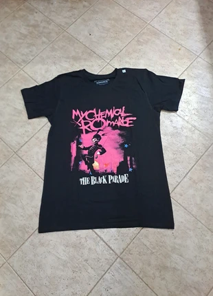 T shirt My Chemical Romance The Black Parade unisex mai indossata, merk: My Chemical Romance, staat: Heel goed, maat: M, € 20,00, € 21,70 inclusief Kopersbescherming Pro