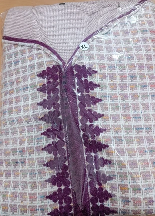 Jellaba Violet XL, estado: Nuevo sin etiquetas, tamaño: XL / 42 / 14, 30,00 €, 32,20 € Protección al comprador incluida