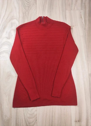 Pull vintage Y2K, col rond ras de cou, zippé à l’arrière, rouge uni, coupe cintrée, taille S femme, staat: Heel goed, maat: S / 36 / 8, € 11,00, € 12,25 inclusief Kopersbescherming Pro