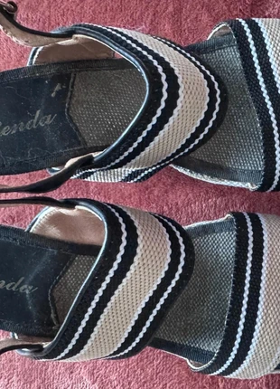 Chaussure à talon pointure 38 femme, marque: Renda, état: Très bon état, taille: 38, 3,00 €, 3,85 € Protection acheteurs incluse