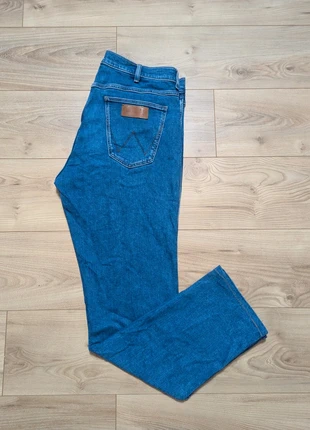 💙 Jean Wrangler Greensboro – Regular Straight – Indigood – W36 L32 – Très bon état, brand: Wrangler, condition: Very good, size: W36, €19.90, €21.60 includes Buyer Protection