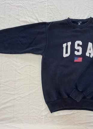 sweat bleu marine, marque: Brandy Melville, état: Très bon état, taille: S / 36 / 8, 6,00 €, 7,00 € Protection acheteurs incluse