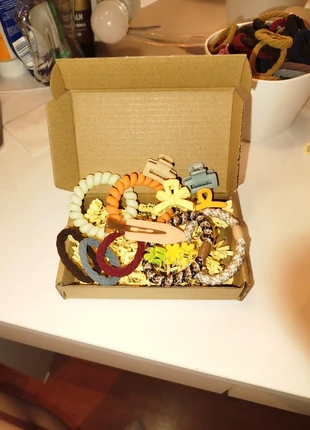 Coffret Cadeau accesoire cheveux, état: Neuf sans étiquette, 2,00 €, 2,80 € Protection acheteurs incluse