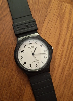 Montre casio, marque: CASIO, état: Très bon état, taille: 30–38 mm, 10,00 €, 11,20 € Protection acheteurs incluse