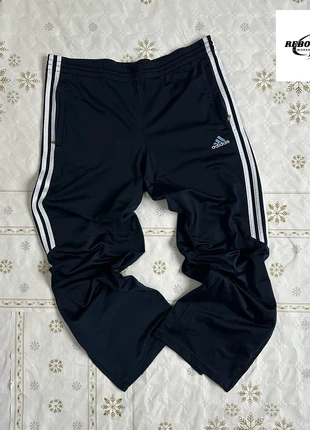 Adidas new joggers, marca: adidas, estado: Muy bueno, tamaño: XL, 25,00 €, 26,95 € Protección al comprador incluida