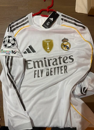 Camiseta Maillot Jersey Real Madrid, brand: adidas, condizioni: Nuovo con cartellino, taglia: L, €30.00, €32.20 include la Protezione acquisti