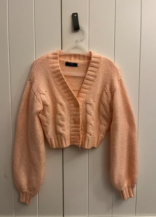 Roze croptop sweater, marque: Bershka, état: Satisfaisant, taille: S / 36 / 8, 2,50 €, 3,33 € Protection acheteurs incluse