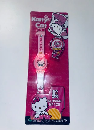 montre lumineuse Hello kitty, marque: Hello Kitty, état: Très bon état, 8,00 €, 9,10 € Protection acheteurs (Pro) incluse