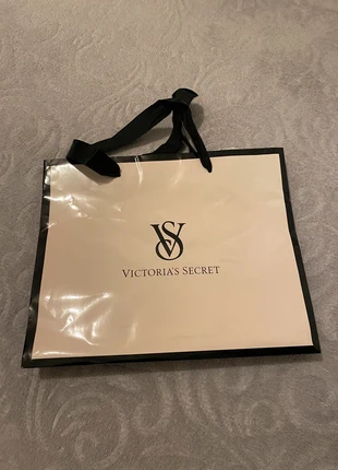 Sac shopping Victoria's Secret taille M - cabas boutique chic noir & nude, marke: Victoria's Secret, zustand: Neu, mit Etikett, 6,00 €, 7,00 € inklusive Vinted-Käuferschutz