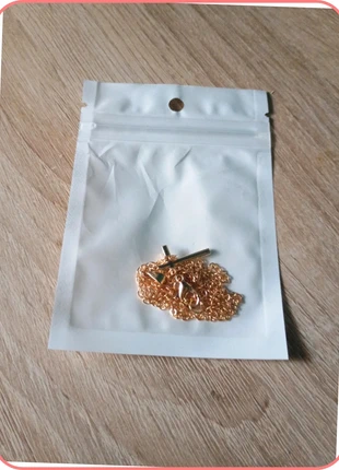 Petit croix religion croyance avec sa chaîne couleur or jaune, brand: mon-studio-brocante, condition: New without tags, €4.60, €5.53 includes Buyer Protection