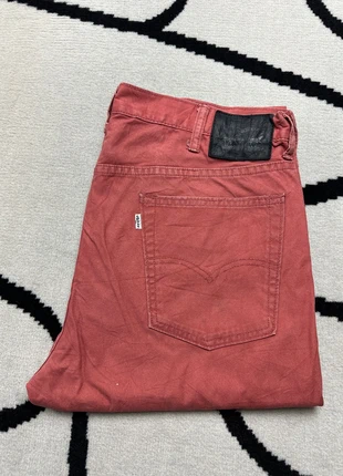 Jean Levi’s 513 droit W38 L32 bordeaux J13138, marke: Levi's, zustand: Sehr gut, größe: W38 | DE 54, 23,00 €, 24,85 € beinhaltet Vinted-Käuferschutz Pro