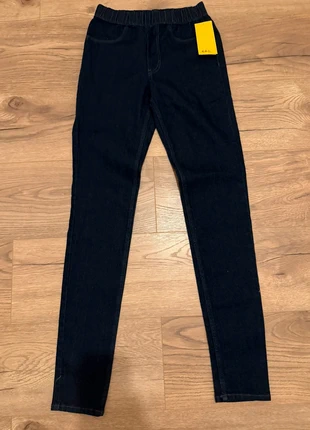 skinny pants JUHOON style fashion, merk: Denim, staat: Heel goed, maat: 14 jaar / 164 cm, € 12,95, € 14,30 inclusief Kopersbescherming