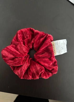 Chouchou velour sezane hairtie red, marque: Sézane, état: Neuf avec étiquette, 5,00 €, 5,95 € Protection acheteurs incluse