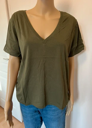 Tee shirt kaki, marque: Calliope, état: Très bon état, taille: XL / 42 / 14, 8,00 €, 9,10 € Protection acheteurs incluse