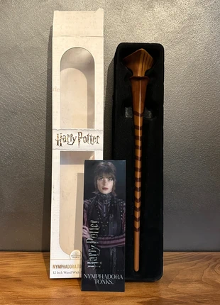 Baguette Magique Sorcier Harry Potter Nymphadora Tonks 12 Inch Marque-Pages Noble Collection, merk: Harry Potter, staat: Heel goed, € 12,00, € 13,30 inclusief Kopersbescherming