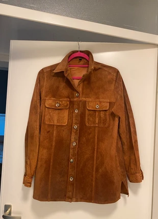 Autumn leather blouse jacket S, merk: Preloved, staat: Heel goed, maat: S / 36 / 8, € 25,00, € 26,95 inclusief Kopersbescherming