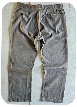 Pantalon de Travail Dickies Taille 50 – Gris Authentique, Taches Vintage Incluses, marke: Dickies, zustand: Gut, größe: W40 | DE 56, 23,90 €, 25,80 € beinhaltet Vinted-Käuferschutz Pro