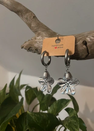 Créoles fleurs en acier inoxydable fait main, marque: Fait Main, état: Neuf avec étiquette, 13,00 €, 14,35 € Protection acheteurs (Pro) incluse