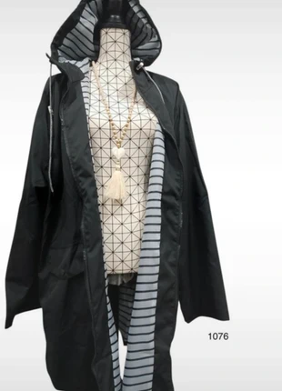 Blouson ou manteau Coupe-Vent Noire à Manches Longues & Poches – Taille 56, merk: Mylène, staat: Nieuw zonder prijskaartje, maat: 8XL / 56 / 28, € 28,97, € 31,12 inclusief Kopersbescherming Pro