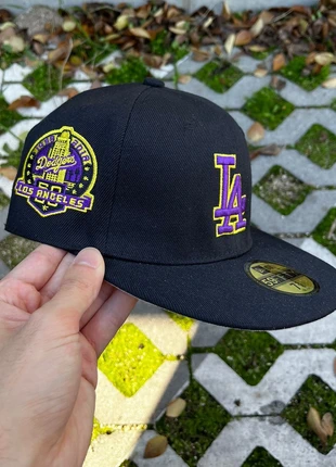 New Era Dodgers 7 3/8 Crossover (Lakers Edition) 59Fifty I Black & Purple, marque: New Era, état: Neuf sans étiquette, taille: Taille unique, 23,00 €, 24,85 € Protection acheteurs incluse