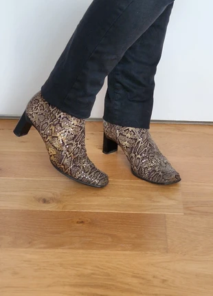 Bottines python France Mode – Taille 37 – Élégance sauvage, marke: France Mode, zustand: Sehr gut, größe: 37, 10,00 €, 11,20 € inklusive Vinted-Käuferschutz