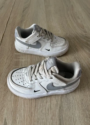 Basket enfant Nike air force 1, marque: Nike, état: Bon état, taille: 25, 5,00 €, 5,95 € Protection acheteurs incluse