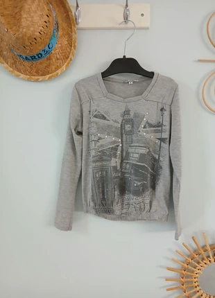 Joli petit Tee-shirt manches longues gris 6 ans fille, marca: Boutique privée, estado: Muito bom, tamanho: 6 anos / 116 cm, €2.99, €3.84 inclui Proteção do Comprador