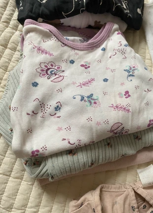 Lots de vêtements bébé 9 mois, brand: H&M, condition: Very good, size: 9-12 months / 74 cm, €10.00, €11.20 includes Buyer Protection
