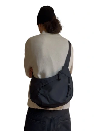 Sac à bandoulière noir matière imperméable, brand: Japan Style, condizioni: Nuovo senza cartellino, €30.00, €32.20 include la Protezione acquisti