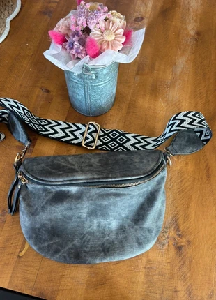 Sac banane femme, marque: Gallantry, état: Neuf sans étiquette, 15,00 €, 16,45 € Protection acheteurs incluse