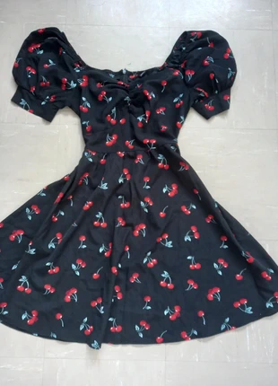 Robe noir imprimé cerise, marque: Shein, état: Très bon état, taille: S / 36 / 8, 2,00 €, 2,80 € Protection acheteurs incluse