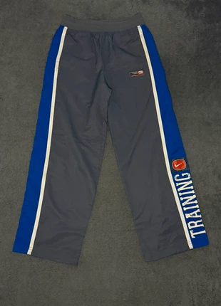 Nike Vintage Trackpants, marque: Nike, état: Bon état, taille: XS, 10,00 €, 11,20 € Protection acheteurs incluse