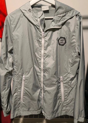 Bayern München windjas, marque: FC Bayern München, état: Très bon état, taille: M / 38 / 10, 15,00 €, 16,45 € Protection acheteurs incluse