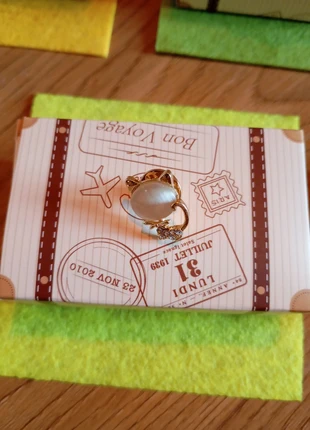 Broche avec la boîte, marca: luxe.fr, estado: Muito bom, €5.00, €5.95 inclui Proteção do Comprador Pro