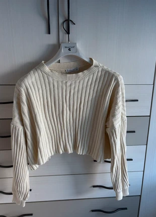 Pullover maglia corta crop, brand: Stradivarius, condizioni: Nuovo senza cartellino, taglia: M / IT 42 / EU 38, €6.00, €7.00 include la Protezione acquisti