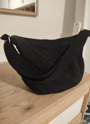 Borsa nera tracolla in stoffa, marque: Urban Classics, état: Bon état, 7,00 €, 8,05 € Protection acheteurs incluse