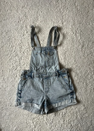 Salopette short en jean t.S t.36, marque: Bershka, état: Très bon état, taille: S / 36 / 8, 8,00 €, 9,10 € Protection acheteurs incluse
